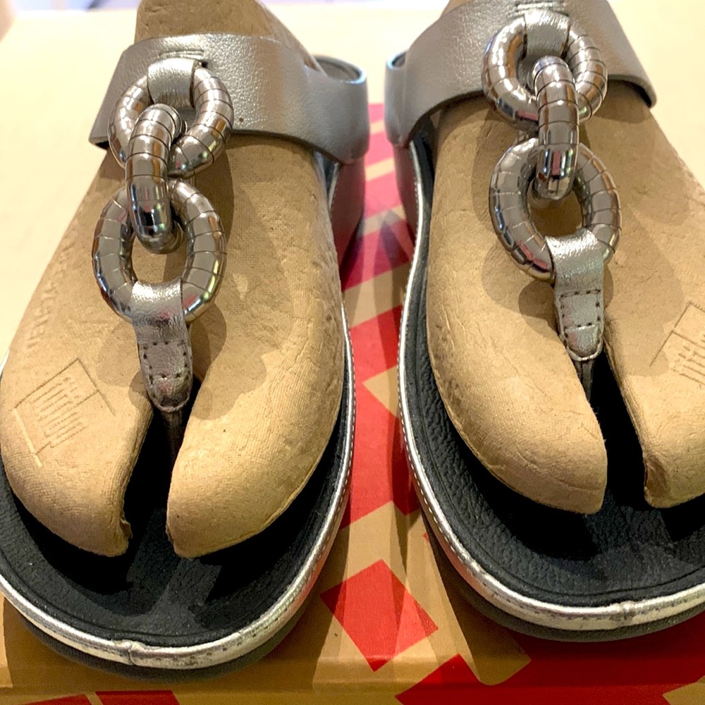 Fitflop size 5, never worn.